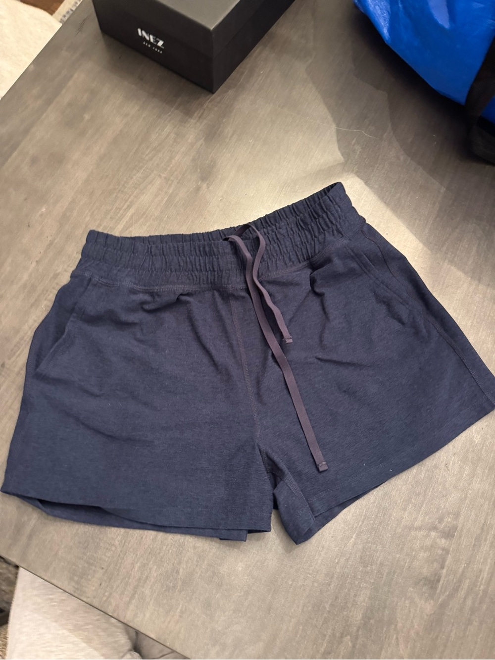 Beyond Yoga Navy Drawstring Shorts Size S Pockets